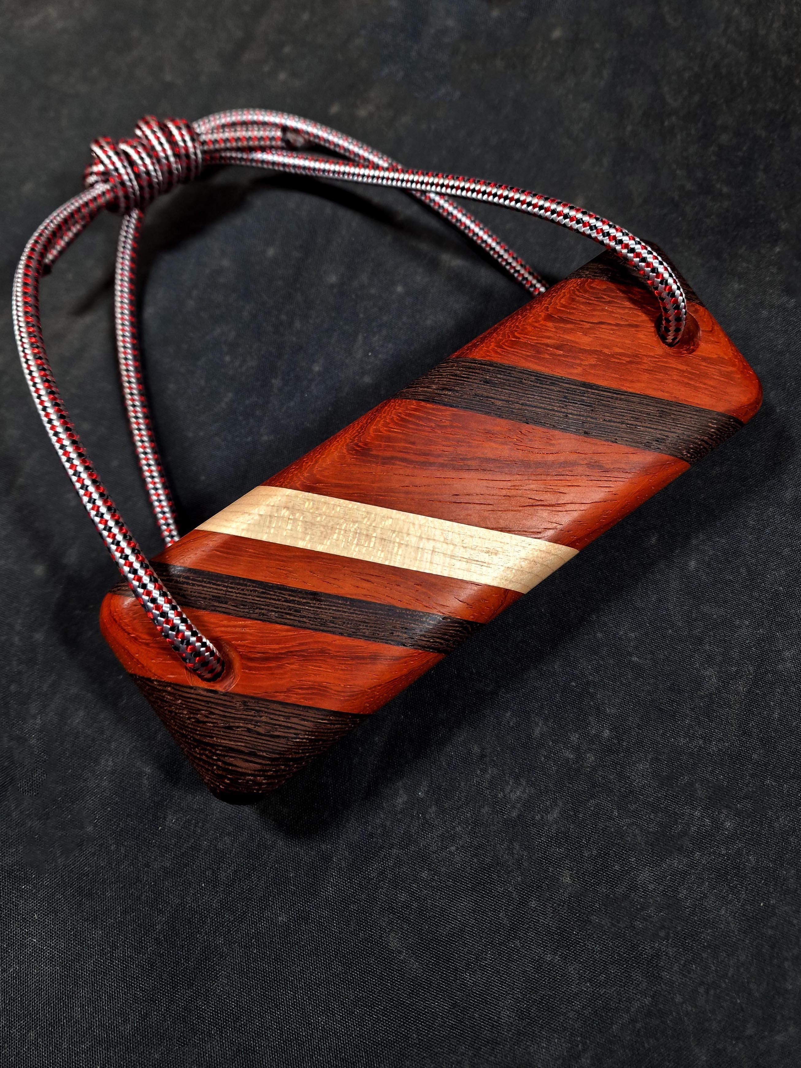 Machlud - One Hand Board