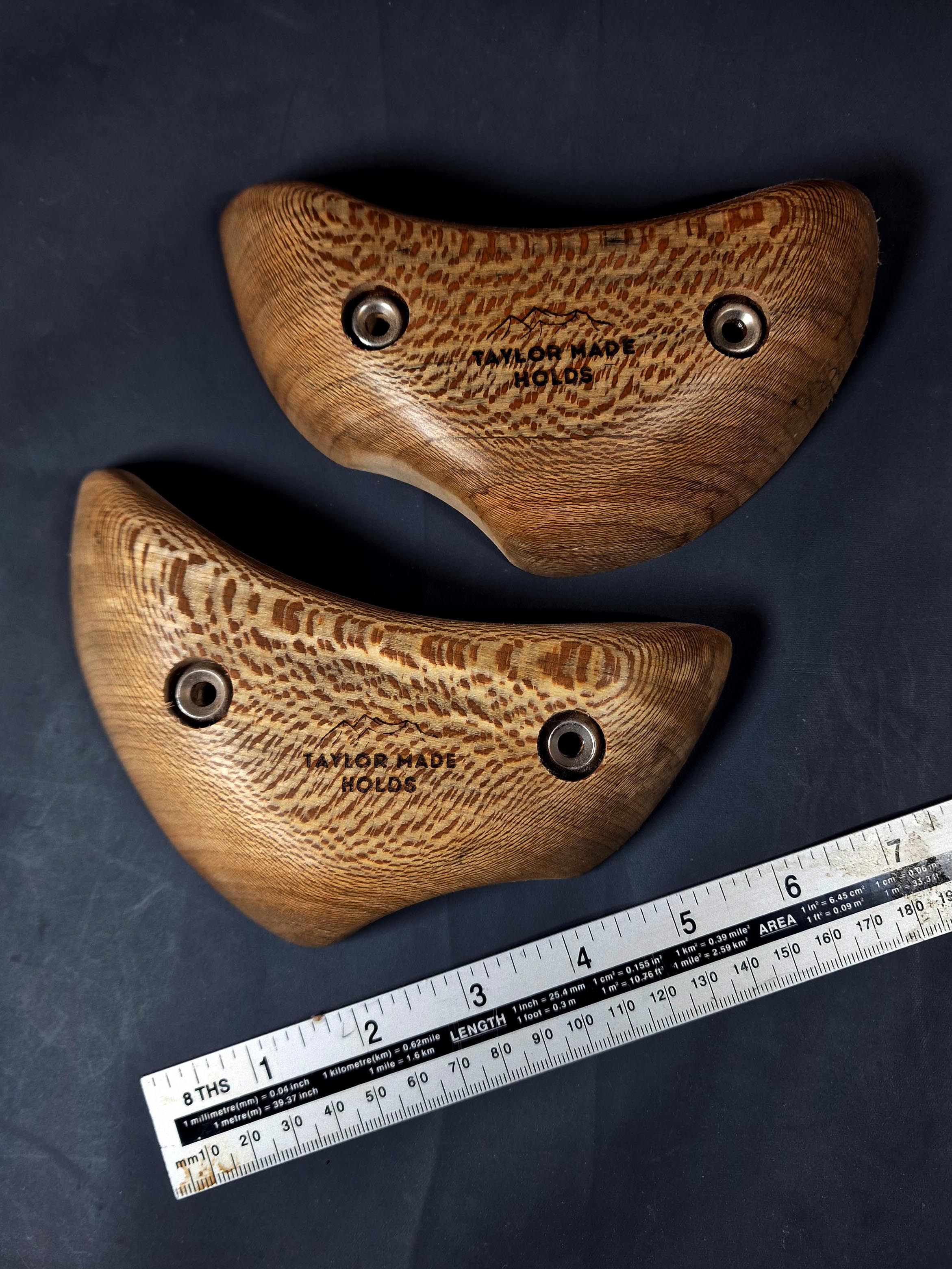 Curved Edges in London Plain