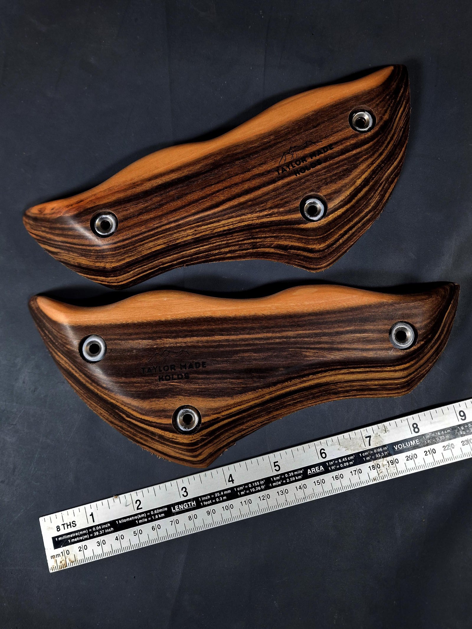 Double Bump Rail in Patagonian Rosewood