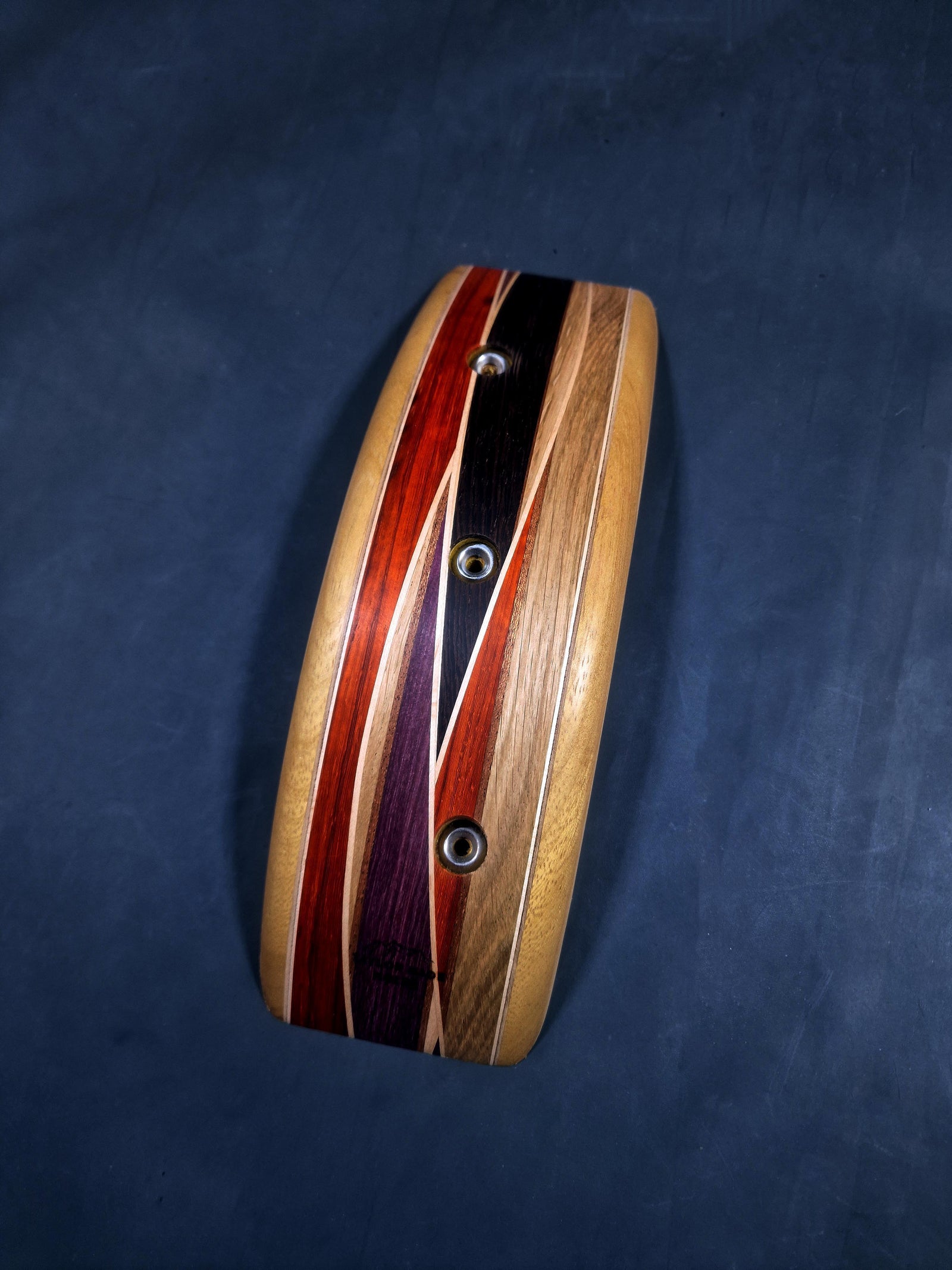 Wave Strata Large Pinches