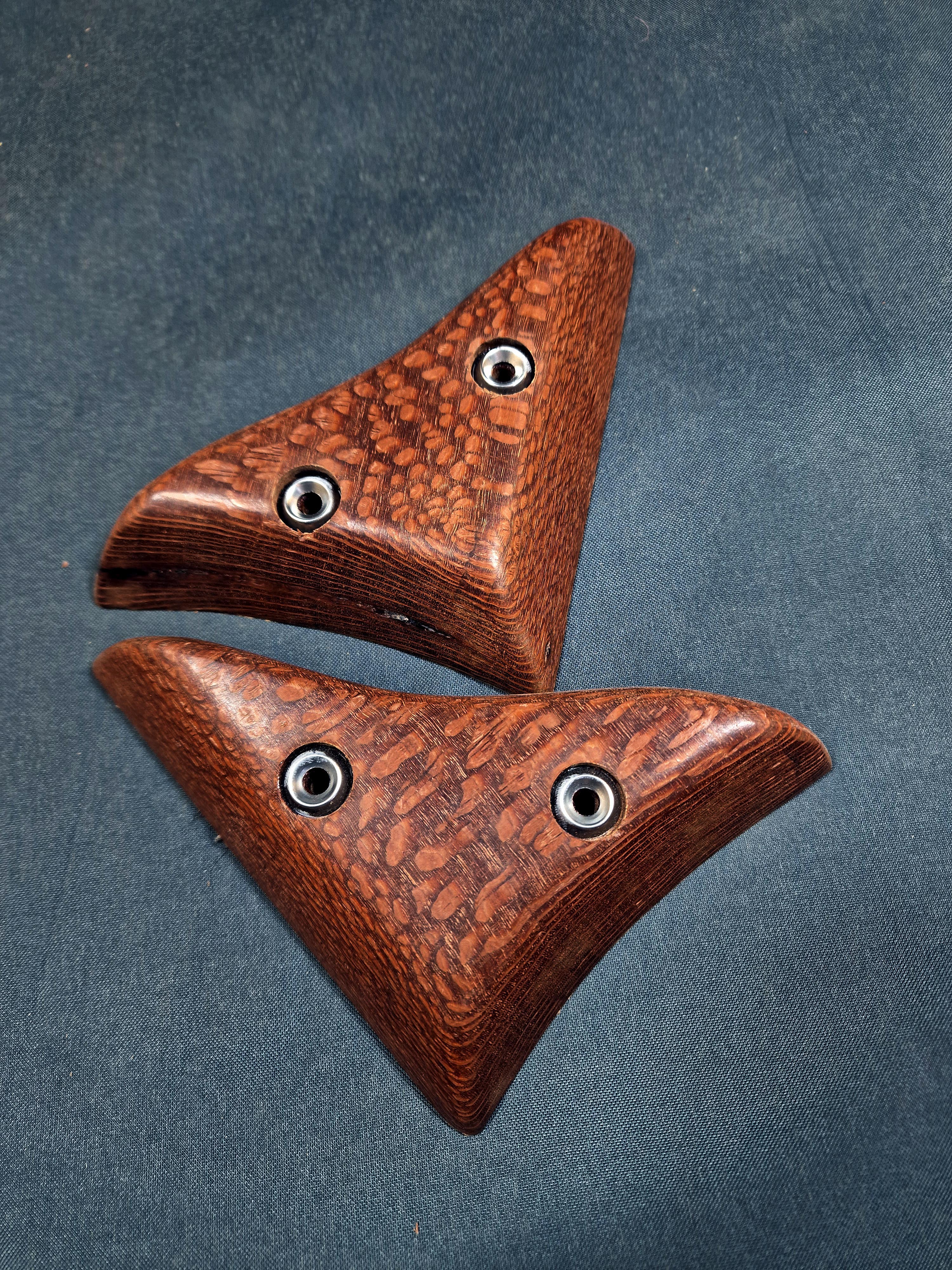 Mask Crimps in Leopardwood