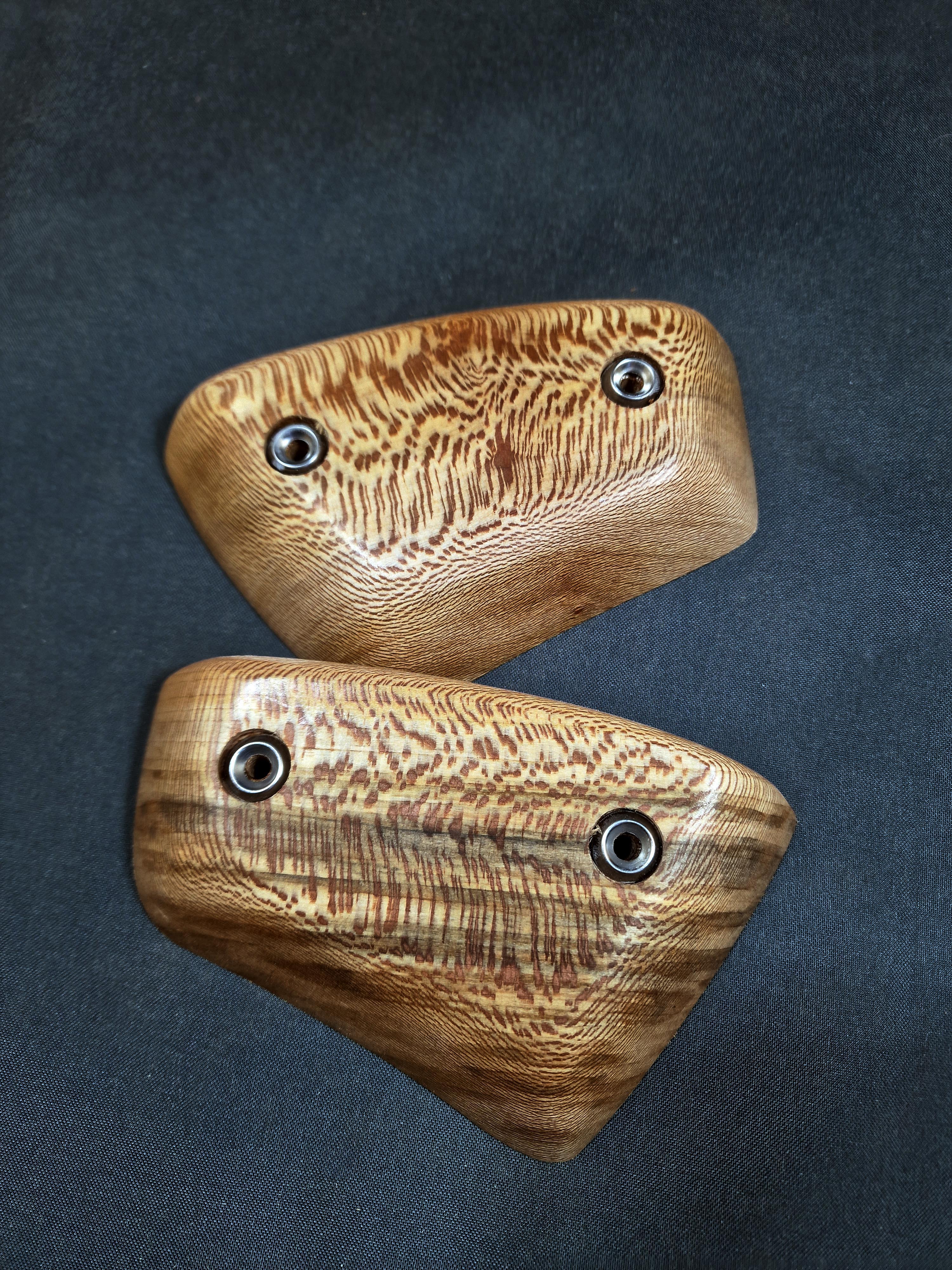 Bloc Crimps in London Plane
