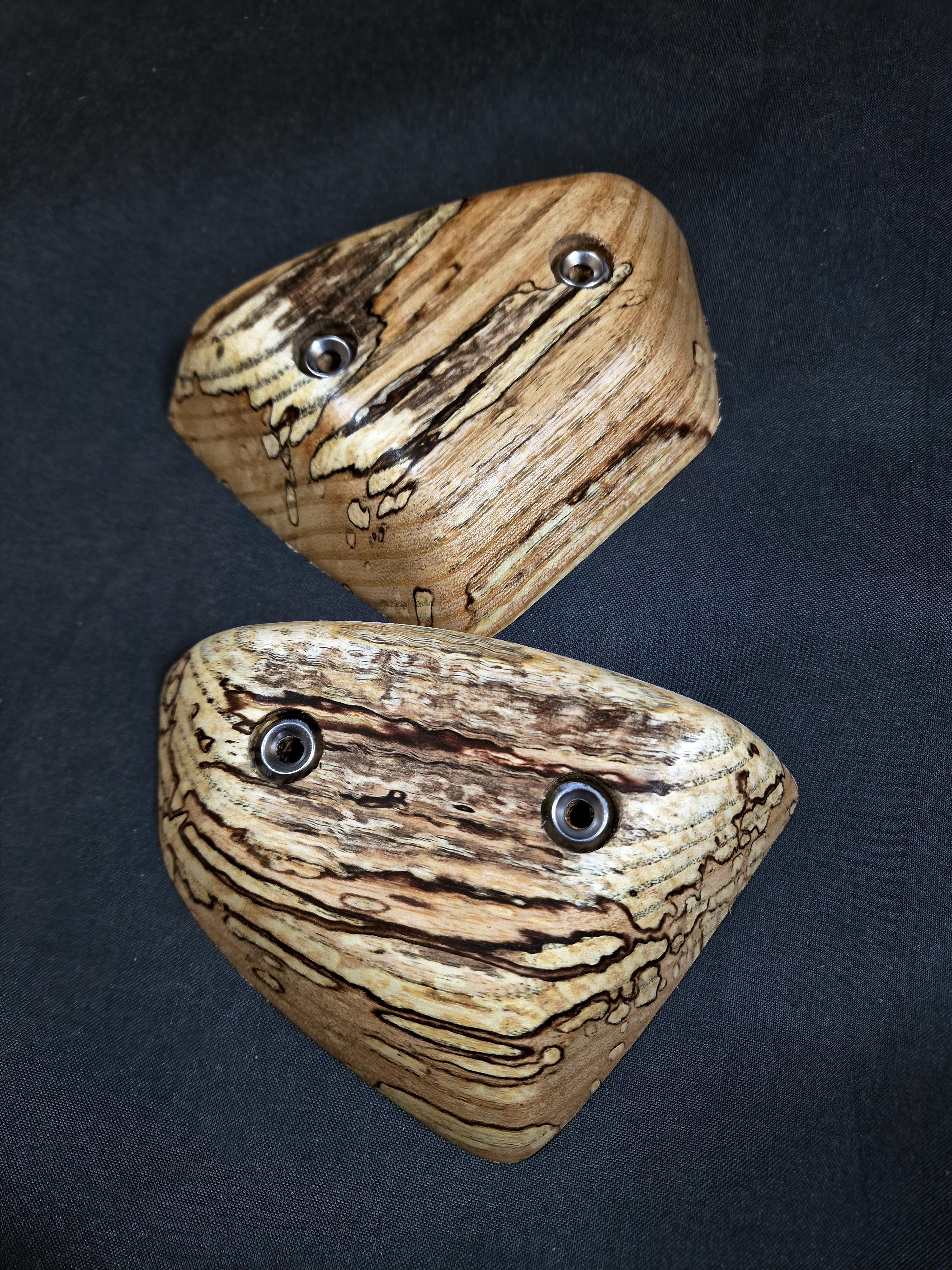 Classic Edges in Ash