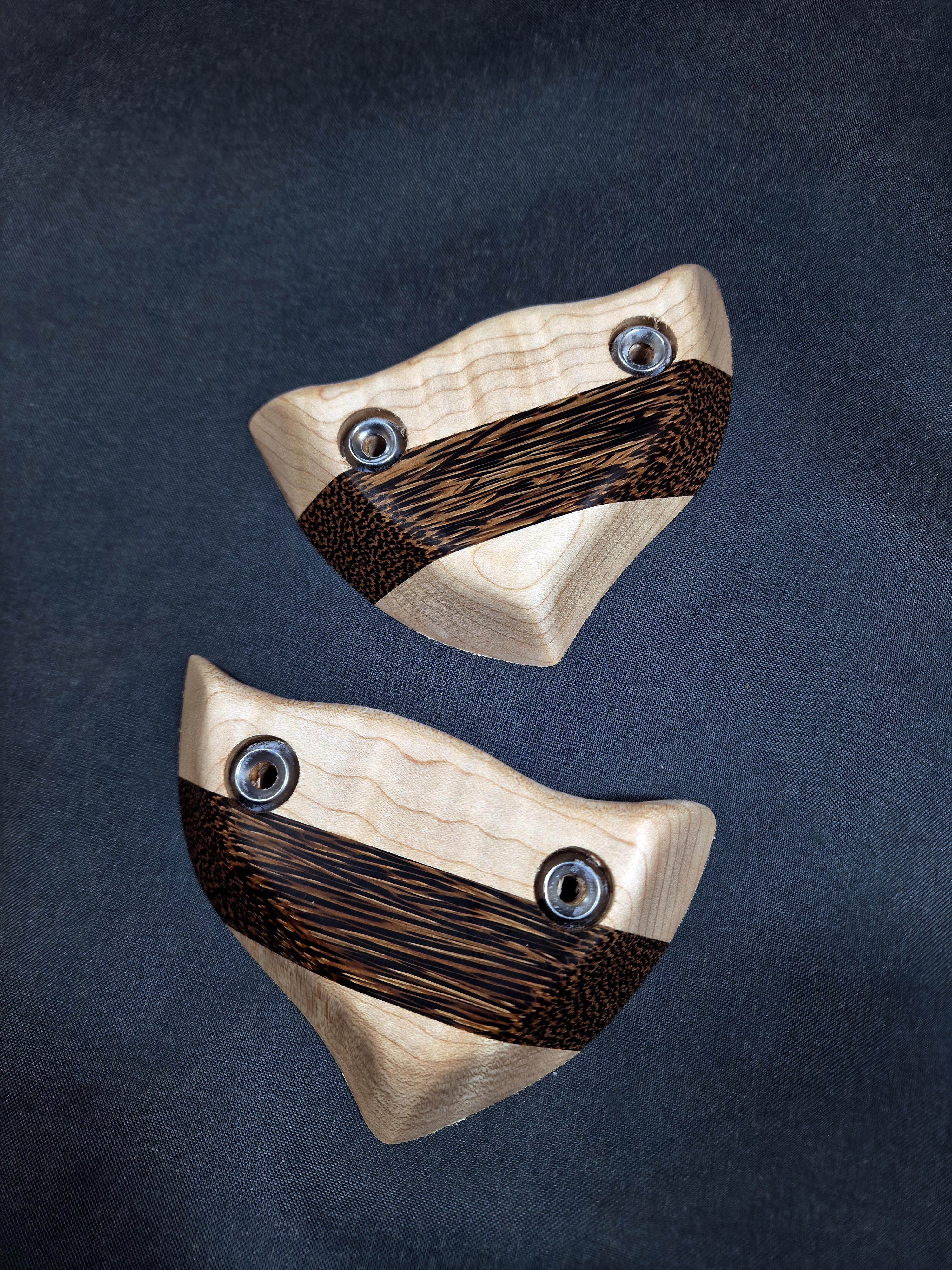 Micro Crimps in Coconut and Maple