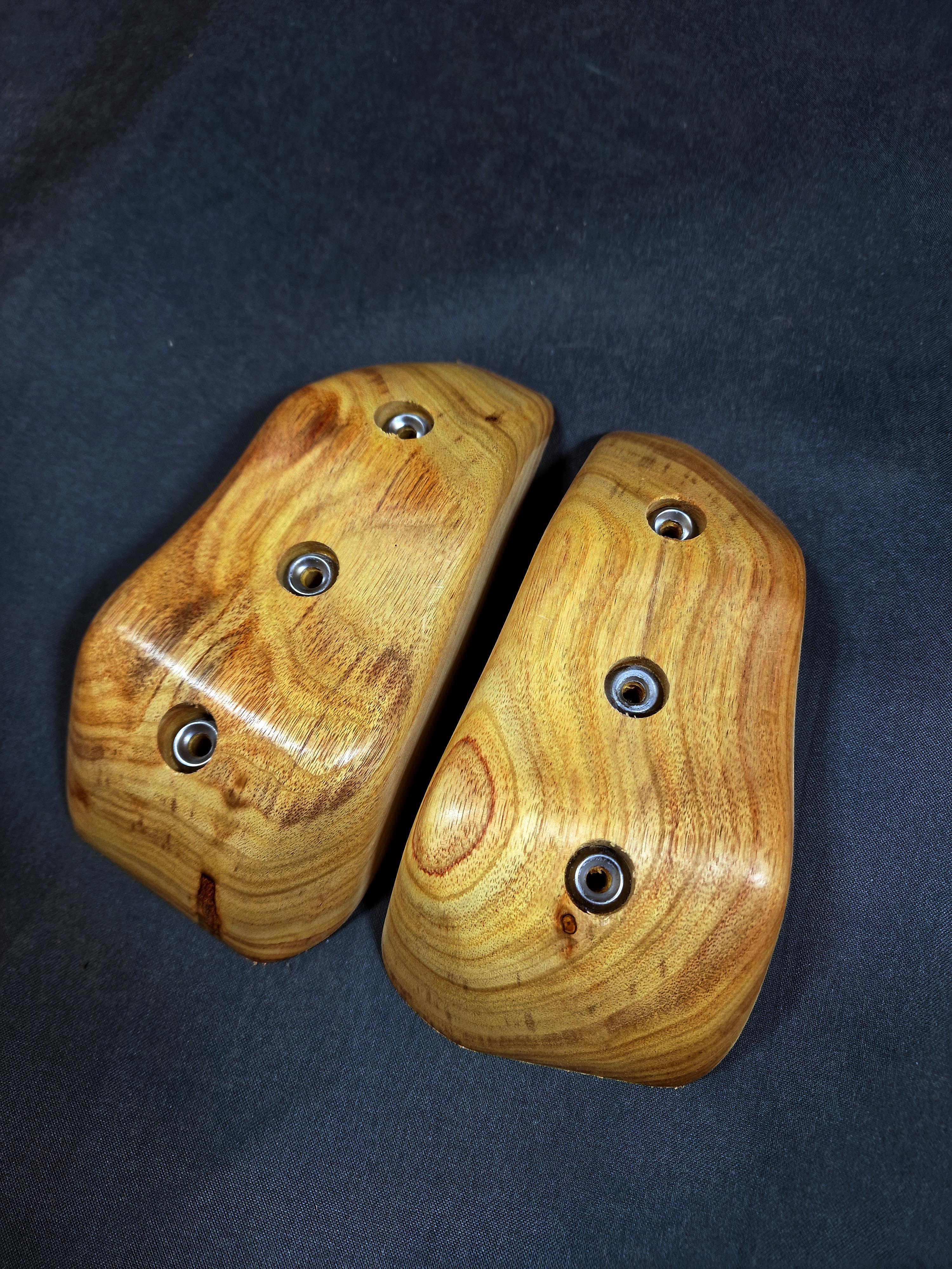 Pinches in Canary Wood