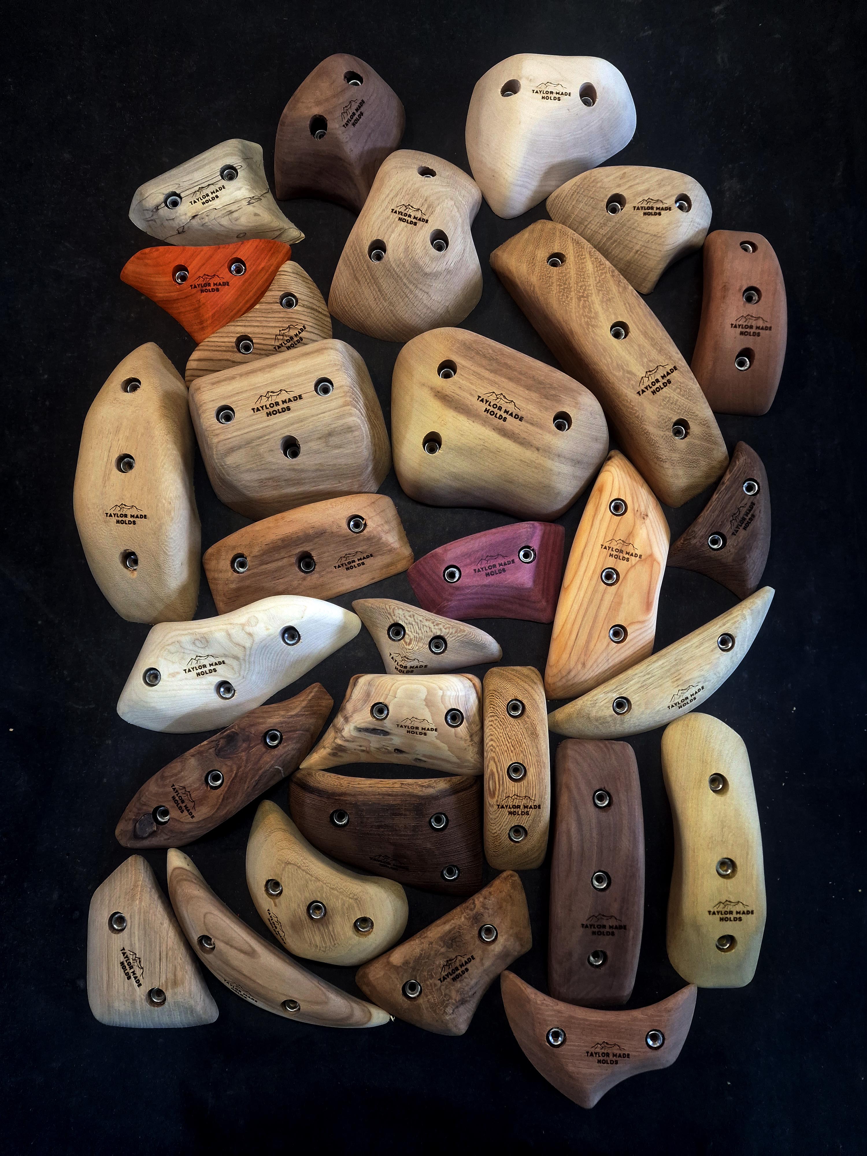 Set of 16 custom holds